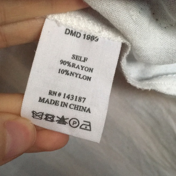 Flower embroidered tunic - Picture 4 of 7